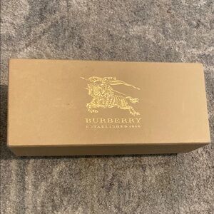 Burberry Gold Box